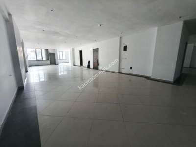 Bağcılar Caddesinde İmalata Uygun İskanlı 600 M2 İşyeri 19