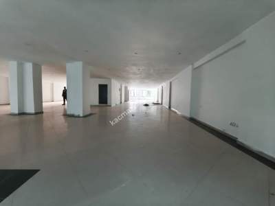 Bağcılar Caddesinde İmalata Uygun İskanlı 600 M2 İşyeri 28