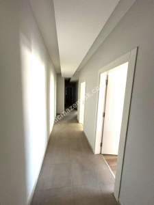 İş Dünyasının Kalbinde, Ferah Ve Kullanışlı Bir Ofis! 9