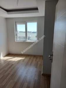 Kaçmaz Emlak'tan Demokraside Kiralık 3+1 Ofis 4