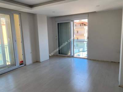 Kaçmaz Emlak'tan Kiralık Dublex Ofis 2