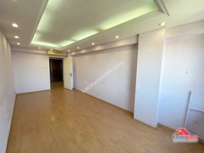 Bursa Osmangazi’de Merkezi Konumda Kiralık Ofis 16