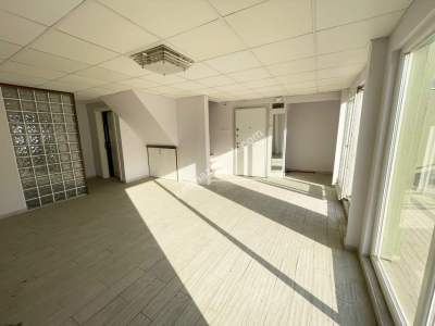 Bursa Osmangazi Merkezi Konumda Kiralık Ofis 5