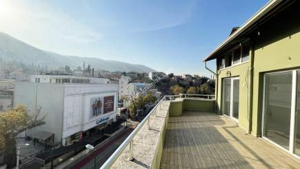 Bursa Osmangazi Merkezi Konumda Kiralık Ofis 14