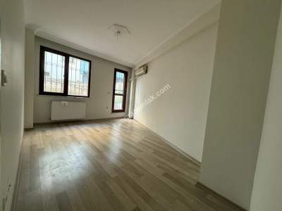 Esatpaşa Bingül Sokakta, Genç Binada, 2+1 Kiralık Ofis 24