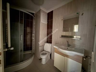 Esatpaşa Bingül Sokakta, Genç Binada, 2+1 Kiralık Ofis 20