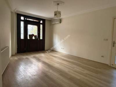 Esatpaşa Bingül Sokakta, Genç Binada, 2+1 Kiralık Ofis 17