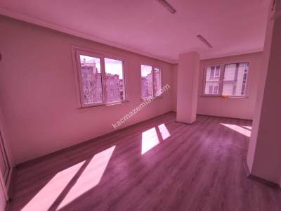 Güngören Merkezde Atatürk Caddes Üzerı Her Ise Uygun Kı 6