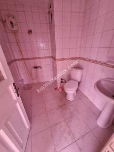 Güngören Merkezde Atatürk Caddes Üzerı Her Ise Uygun Kı 19