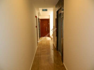 Kadıköy Koşuyolunda Yeni Binada 1+1 Kiralık Ofis Büro 6