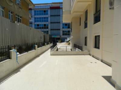 Kadıköy Koşuyolunda Yeni Binada 1+1 Kiralık Ofis Büro 13