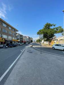 Kadıköy Koşuyolunda Yeni Binada 1+1 Kiralık Ofis Büro 31