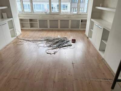 Şişli Halaskargazi Cad. 6.Katta 300 M2 Kiralık İşyeri 9