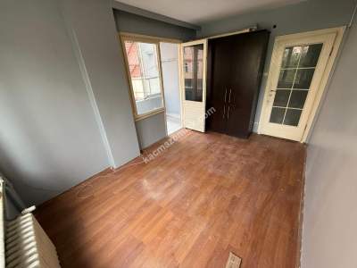 Meciyeköy'de 3+1 125 M2 1.Kat Balkonlu Açık Otoparklı 9