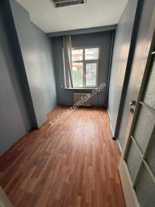 Meciyeköy'de 3+1 125 M2 1.Kat Balkonlu Açık Otoparklı 12