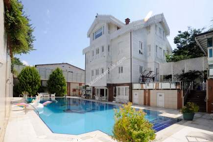 Üsküdar Sultantepede Komple Kiralık Ticari Köşk 10