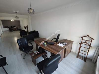 Trabzon Akçaabat Merkezde Kiralık Ofis 7