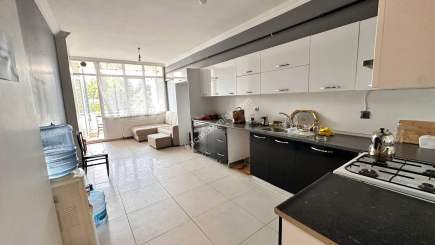 Trabzon 2 Nolu Beşirlide Sahilde Kiralık Geniş Ofis 26