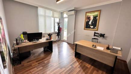 Trabzon 2 Nolu Beşirlide Sahilde Kiralık Geniş Ofis 9