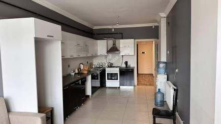 Trabzon 2 Nolu Beşirlide Sahilde Kiralık Geniş Ofis 27