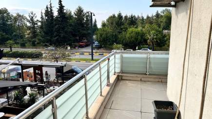 Trabzon 2 Nolu Beşirlide Sahilde Kiralık Geniş Ofis 8