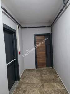 Kaşüstü Kiralık Büro/Ofis/Klinik İçin Uygun İş Yeri/1+1 8