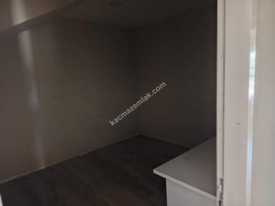 D-400 E Sıfır Konumda Kiralık Ofis+ Depo 13