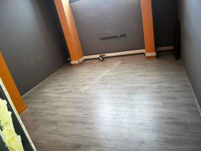 Kağıthanede Önü Açık 2 Kat 350 M Kiralık Düz Giriş Depo 19