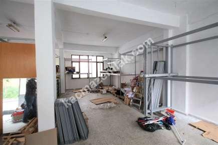 Kağıthanede Önü Açık Düz Giriş 130 M2 Kiralık Boş Depo 13