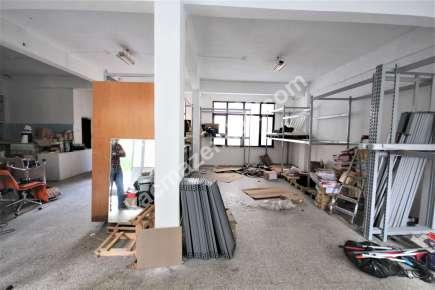 Kağıthanede Önü Açık Düz Giriş 130 M2 Kiralık Boş Depo 14
