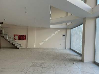 Manavgat Demokrasi Bulvarında Kiralık İş Yeri 4