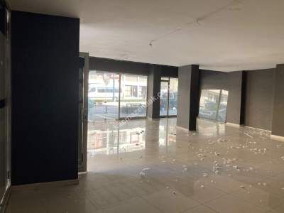 Manavgat Barbaros Caddesinde Dükkan 2