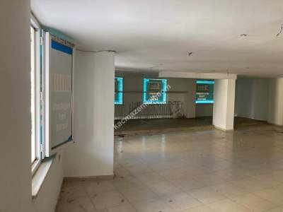 Manavgat Barbaros Caddesinde Dükkan 12