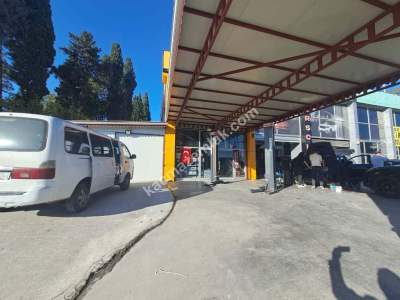 Antalya Güzeloba'da Yol Üzeri 3 Katlı Kiralık Dükkan 5