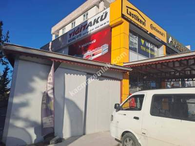Antalya Güzeloba'da Yol Üzeri 3 Katlı Kiralık Dükkan 3