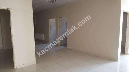 Bağcılar Yavuz Selim Mah. Düz Giriş 500 M2 İskanlı 22