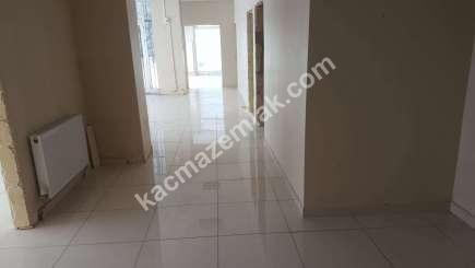 Bağcılar Yavuz Selim Mah. Düz Giriş 500 M2 İskanlı 15