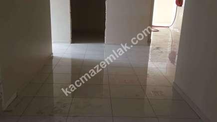 Bağcılar Yavuz Selim Mah. Düz Giriş 500 M2 İskanlı 26