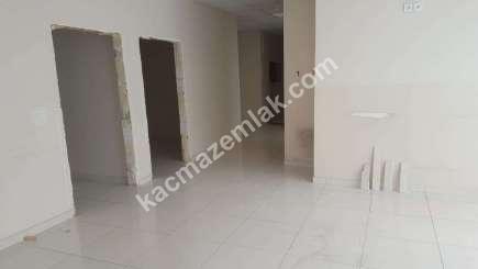 Bağcılar Yavuz Selim Mah. Düz Giriş 500 M2 İskanlı 28