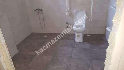 Bağcılar Yavuz Selim Mah. Düz Giriş 500 M2 İskanlı 24