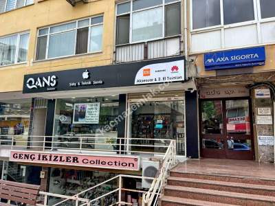 Bostancı Sahilde Marmaray'ın Karşısında Kiralık Dükkan 1