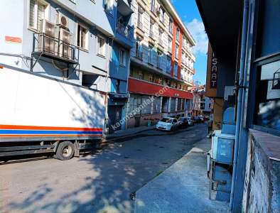 Nurtepe'de Geniş Cephe 350 M2 Köşe Depo, Çift Girişli 3