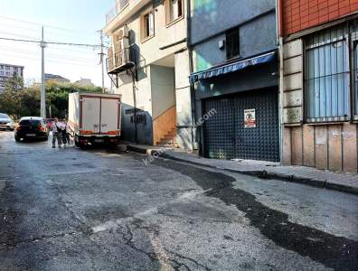 Nurtepe'de Geniş Cephe 350 M2 Köşe Depo, Çift Girişli 8