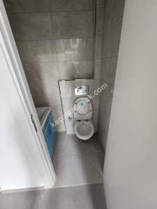 Küçükyalı Mektep Cadde Üzerinde Yeni Bina Depolu Dükkan 20