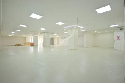 E-5 Yan Yol 500M2 Büyük Dükkan Showroom Mağaza 8
