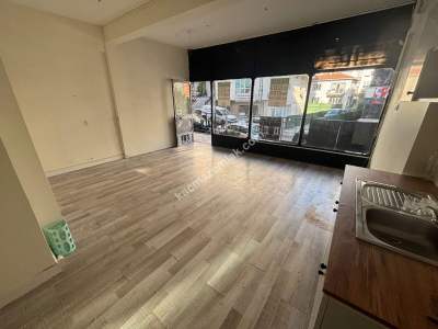 Küçükyalı Minibüse 1. Paralelde Marmaraya Komşu Dükkan 2