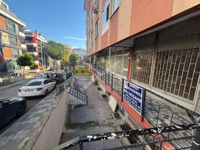 Küçükyalı Minibüse 1. Paralelde Marmaraya Komşu Dükkan 15