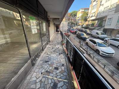 Küçükyalı Minibüse 1. Paralelde Marmaraya Komşu Dükkan 9