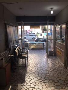 Minibüs Yolunda Pasaj İçinde Dükkan 15M2 12