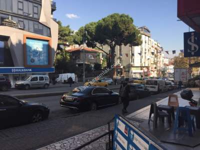 Minibüs Yolunda Pasaj İçinde Dükkan 15M2 9